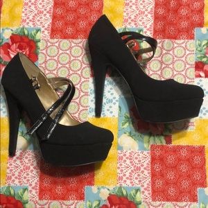 Charlotte Russe Platform pumps